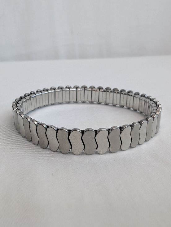 Vintage Jewelry - Vintage Expansion Bracelet - Silver Tone Stretch - Classic Watch Style